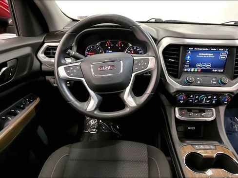 Used 2023 GMC Acadia SLE FWD image 6
