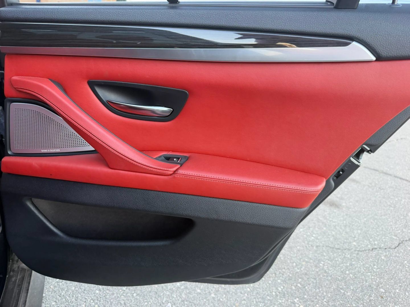Used 2013 BMW M5 RWD image 17