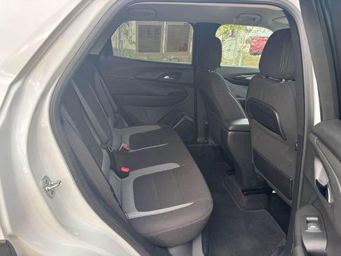 Used 2025 Chevrolet TrailBlazer LT image 23