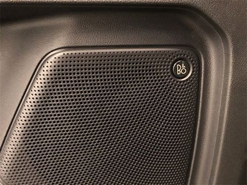 Used 2023 Ford Escape Platinum w/ Premium Technology Package image 17