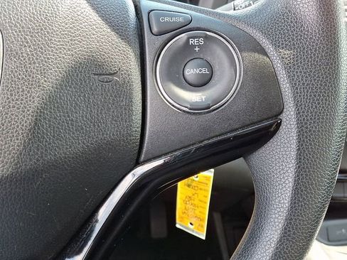 Used 2017 Honda HR-V LX image 21