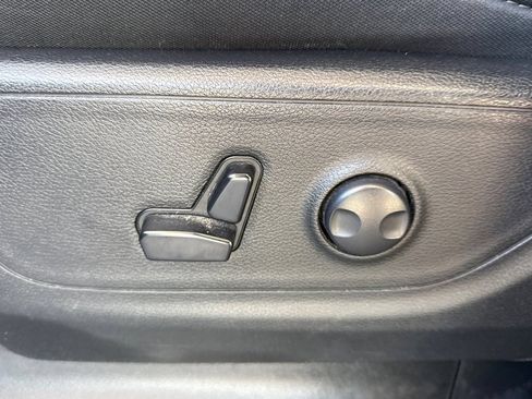 Used 2025 RAM 1500 Big Horn AWD/4WD image 19