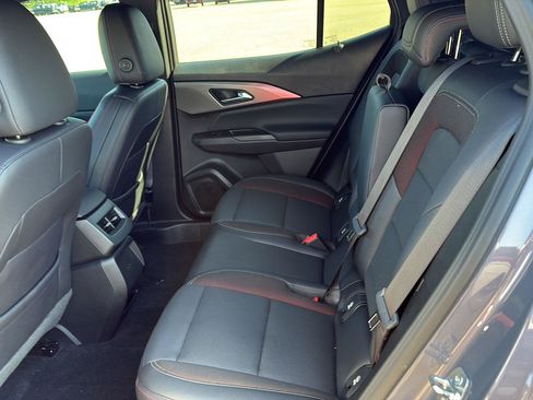 Used 2024 Chevrolet Equinox EV RS FWD image 6