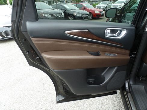 Used 2015 INFINITI QX60 Luxe w/ Premium Plus Package AWD/4WD image 38