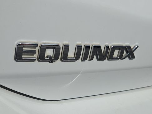 Used 2023 Chevrolet Equinox LS image 30