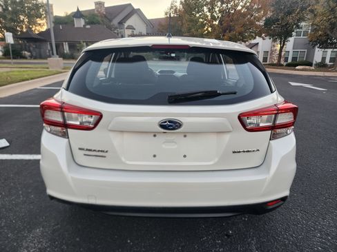 Used 2019 Subaru Impreza 2.0i image 6