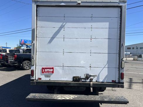 Used 2014 Ford E-450 and Econoline 450 Super Duty RWD image 6