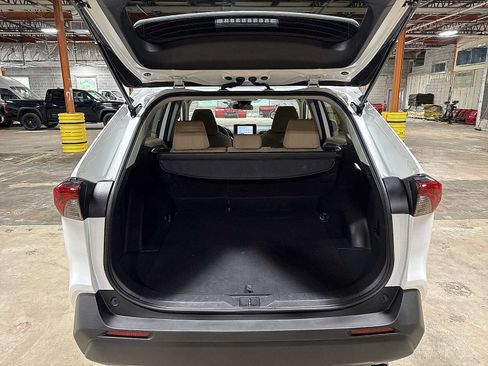 Certified 2025 Toyota RAV4 XLE AWD/4WD image 11