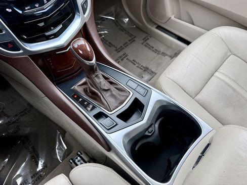 Used 2014 Cadillac SRX Luxury image 22