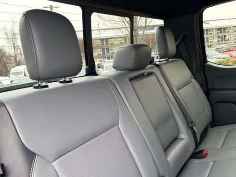 Used 2024 Ford F150 Lightning Lariat image 34