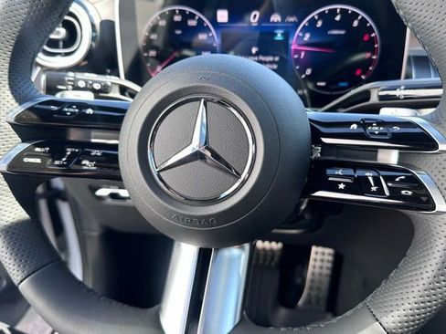 New 2026 Mercedes-Benz GLC 300 4MATIC image 19