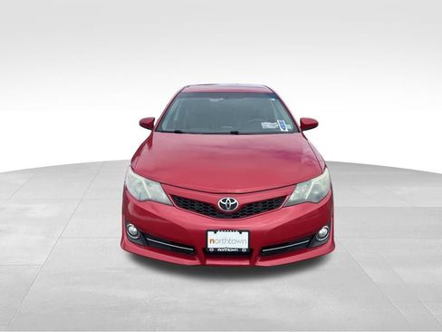 Used 2014 Toyota Camry SE image 9