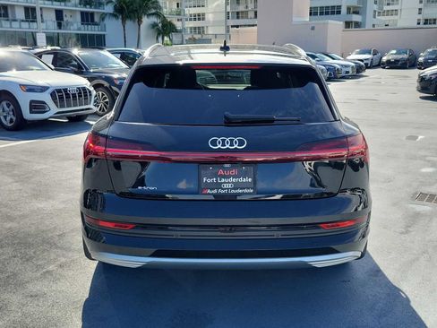 Used 2019 Audi e-tron Premium Plus image 5