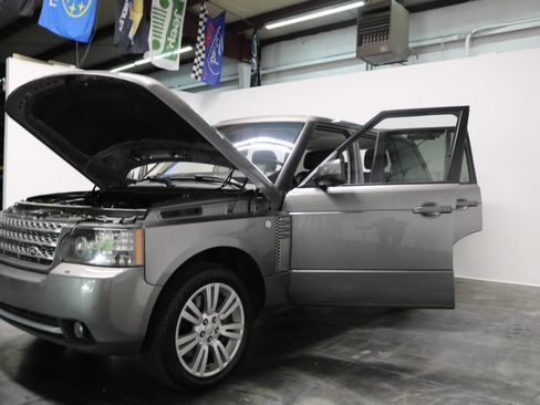 Used 2011 Land Rover Range Rover Supercharged AWD/4WD image 42