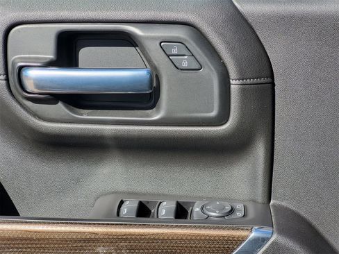 Used 2020 Chevrolet Silverado 1500 LT Trail Boss image 13