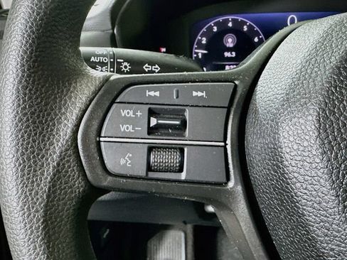 Certified 2023 Honda Accord EX image 10