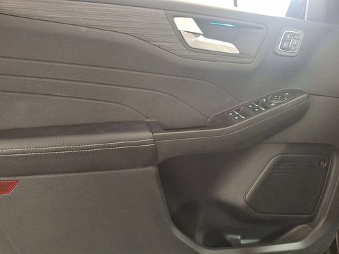 Used 2023 Ford Escape Platinum w/ Premium Technology Package image 15