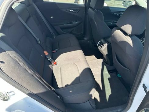 Used 2023 Chevrolet Malibu LT FWD image 13