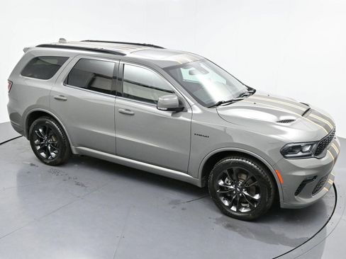 Used 2022 Dodge Durango R/T w/ Hemi Orange Plus Package AWD/4WD image 37