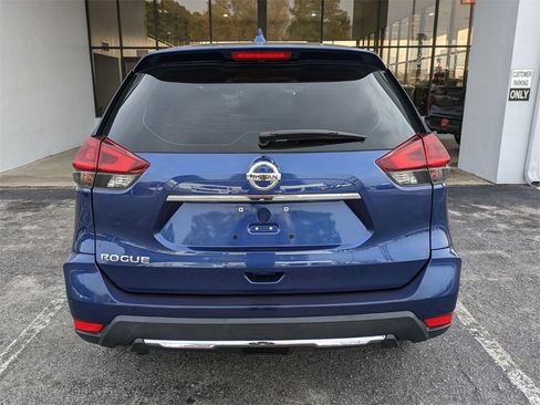 Used 2020 Nissan Rogue S image 4