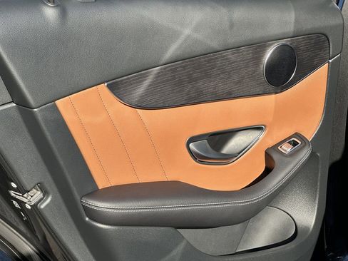 Certified 2021 Mercedes-Benz GLC 300 image 25