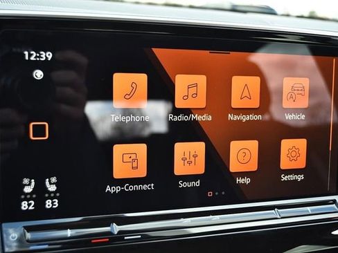 New 2026 Volkswagen Atlas Peak Edition image 14