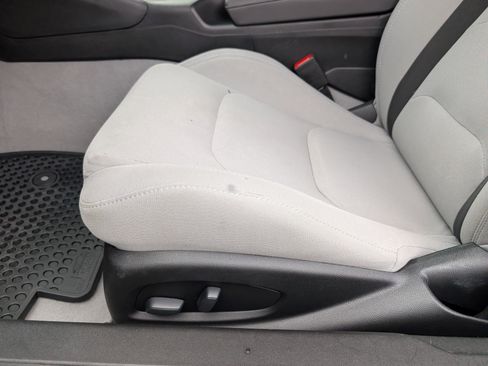 Used 2021 Chevrolet Camaro LT image 10