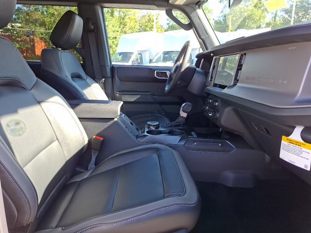 New 2026 Ford Bronco Outer Banks AWD/4WD image 32