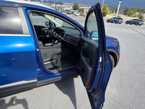 Used 2023 Kia Sportage EX AWD/4WD image 22