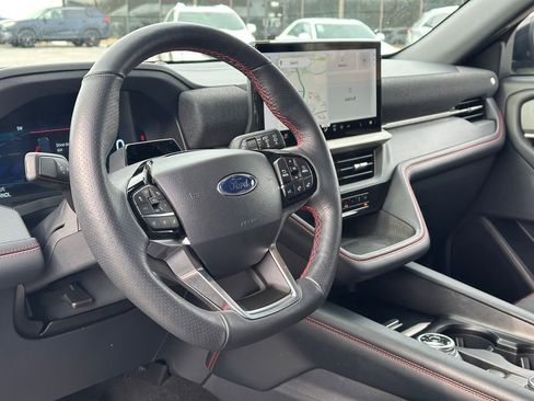 Used 2025 Ford Explorer ST-Line AWD/4WD image 31