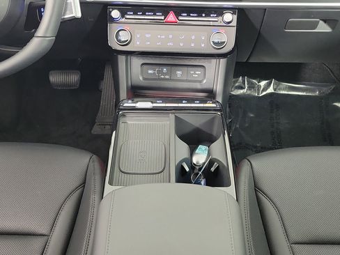 New 2025 Hyundai Tucson Limited image 10