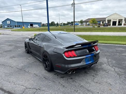 Used 2018 Ford Mustang Shelby GT350 w/ Convenience Package RWD image 3