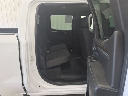 Used 2023 Chevrolet Silverado 1500 LT AWD/4WD image 27