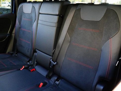 Used 2024 Mercedes-Benz EQB 250+ image 31