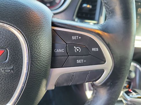 Used 2015 Dodge Challenger SXT Plus RWD image 6