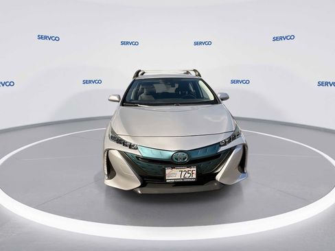 Used 2020 Toyota Prius Prime XLE FWD image 3