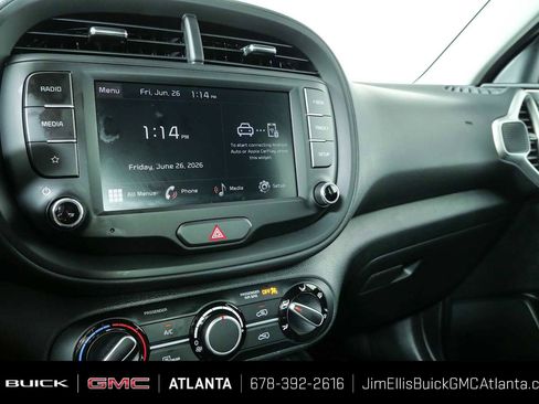 Used 2025 Kia Soul LX FWD image 12