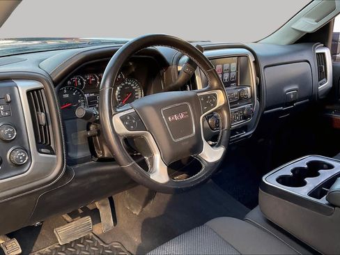 Used 2019 GMC Sierra 1500 SLE w/ SLE Value Package AWD/4WD image 17
