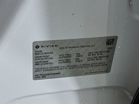 Used 2023 Rivian R1S Launch Edition image 38