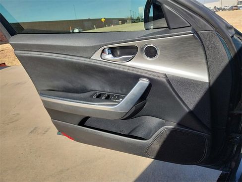 Used 2022 Kia Stinger GT1 image 13