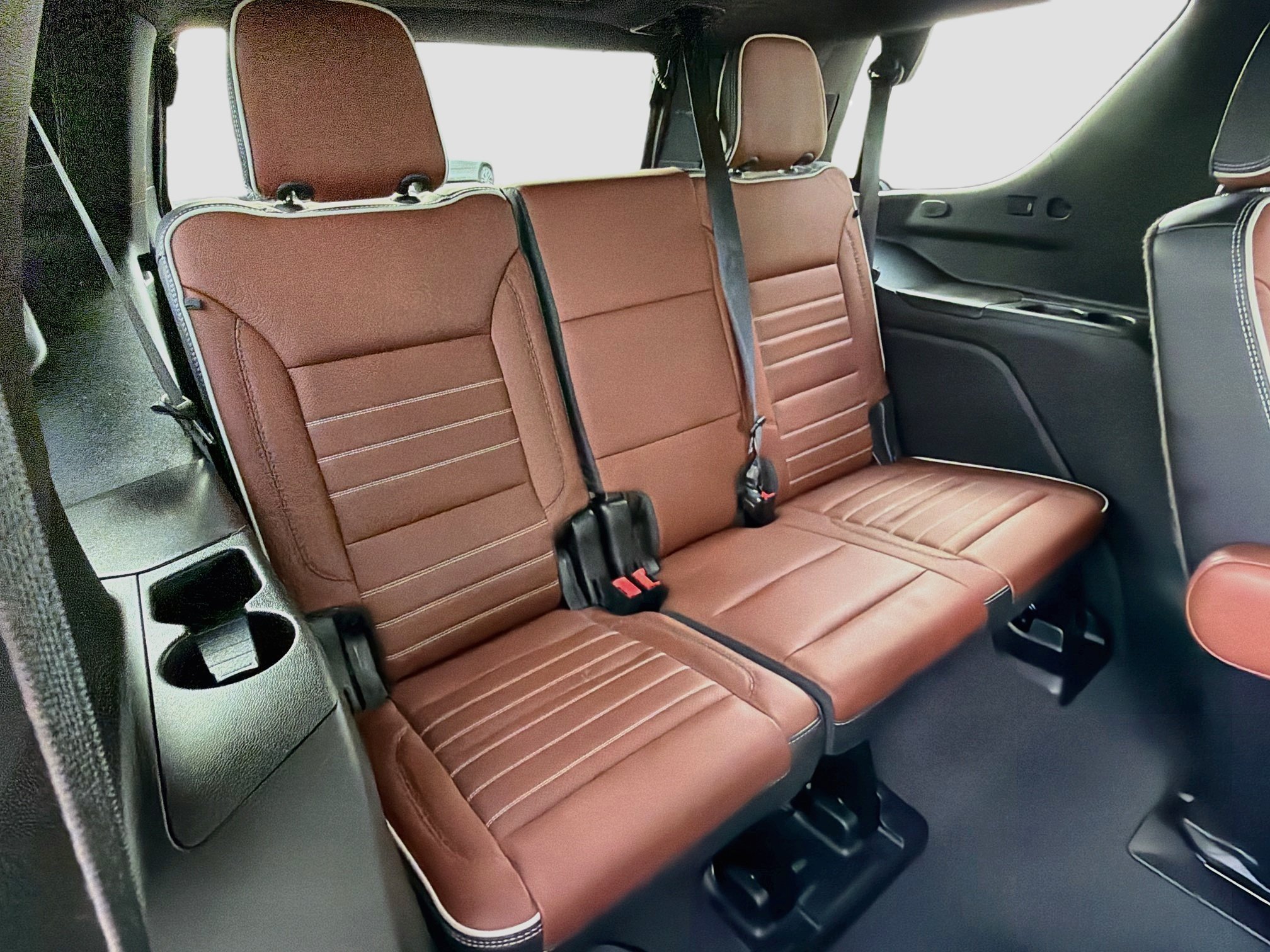 Used 2023 GMC Yukon Denali Ultimate AWD/4WD image 30