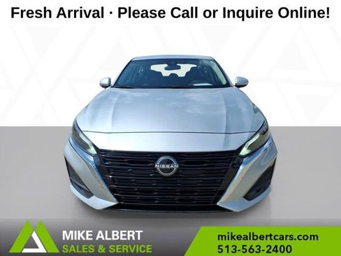 Used 2023 Nissan Altima 2.5 S image 2