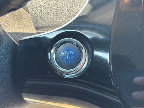 Used 2016 Toyota Prius Two image 17