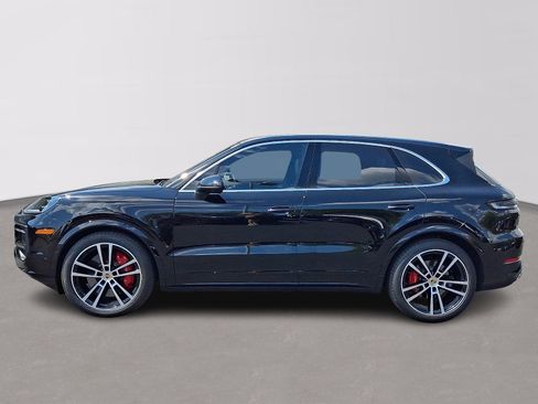 Used 2024 Porsche Cayenne S AWD/4WD image 7