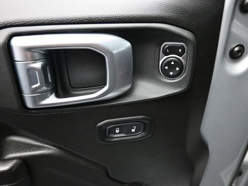 Certified 2024 Jeep Wrangler Sport S image 10