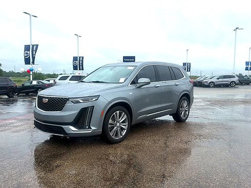 Used 2024 Cadillac XT6 Premium Luxury FWD image 1