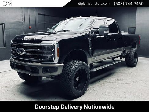 Used 2023 Ford F250 King Ranch w/ FX4 Off-Road Package AWD/4WD image 1