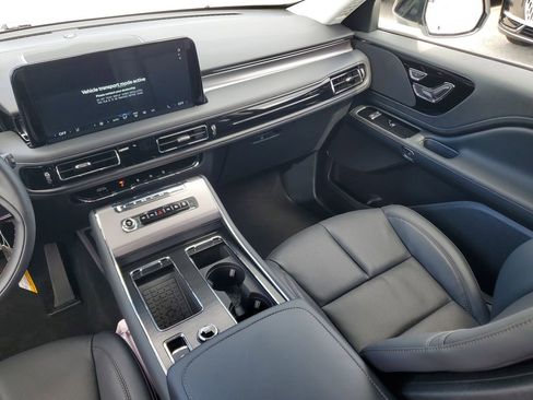 New 2026 Lincoln Aviator 2WD w/ Jet Appearance Package image 18