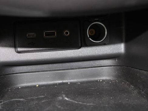 Used 2024 Chevrolet Equinox LT w/ LPO, Floor Liner Package image 25