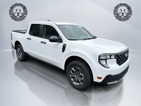 New 2026 Ford Maverick XLT w/ Equipment Group 301A AWD/4WD image 3